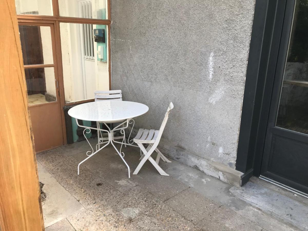 Les Coquelicots Wifi Apartment Troyes Luaran gambar