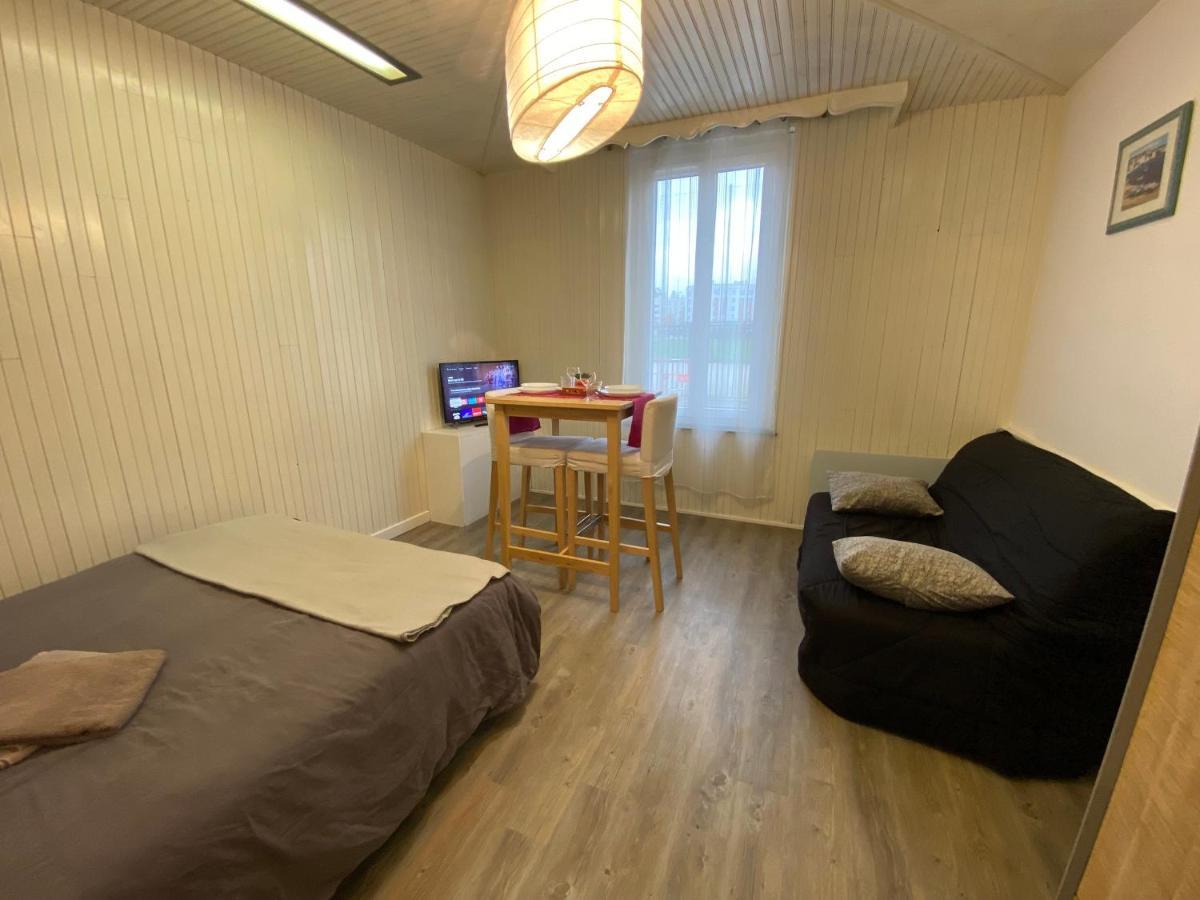 Les Coquelicots Wifi Apartment Troyes Luaran gambar